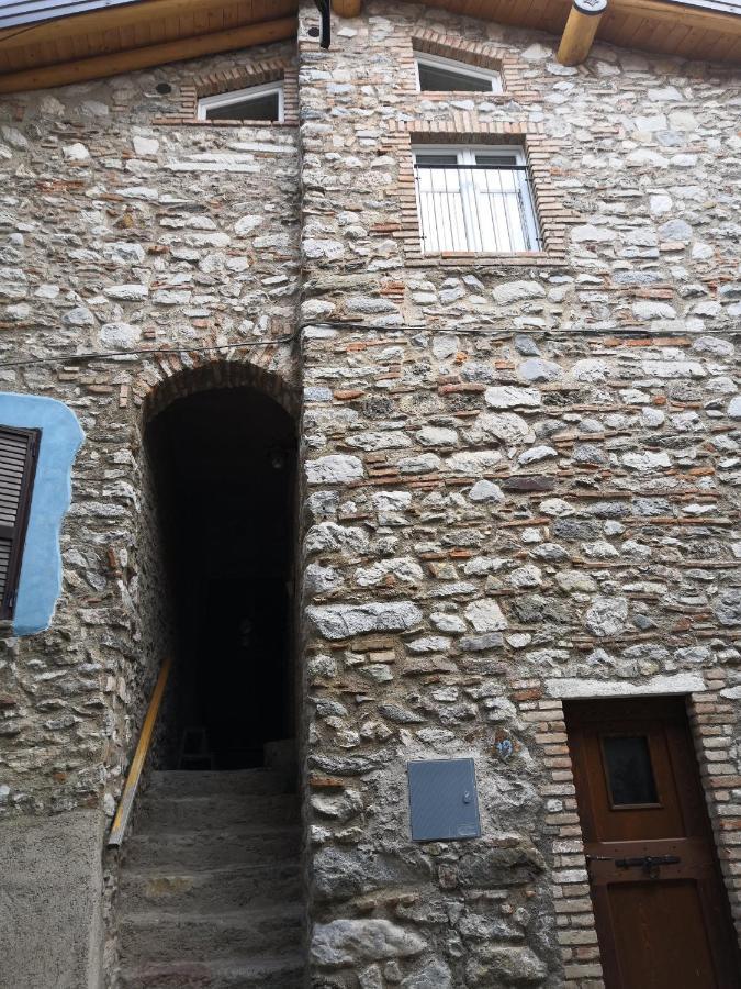 Appartamento Casa nel Borgo - Il Picchio Tremosine Esterno foto