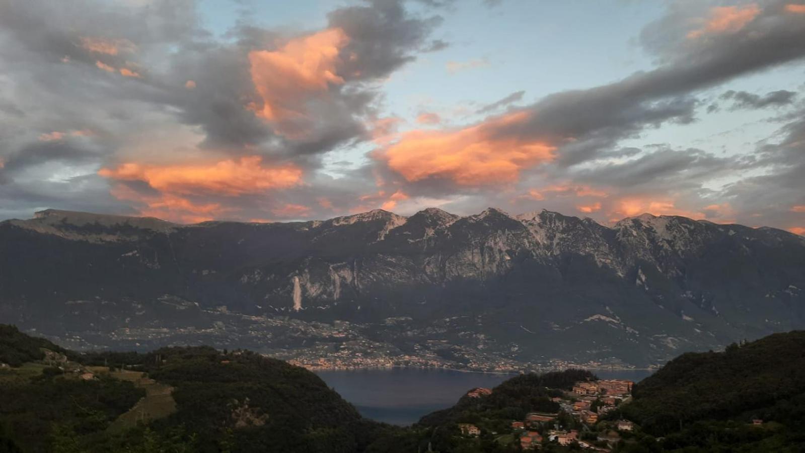 Appartamento Casa nel Borgo - Il Picchio Tremosine Camera foto